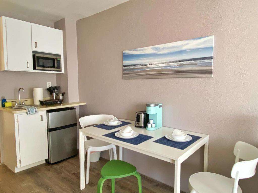 Castaways Resort Studios Дейтона Бийч Екстериор снимка